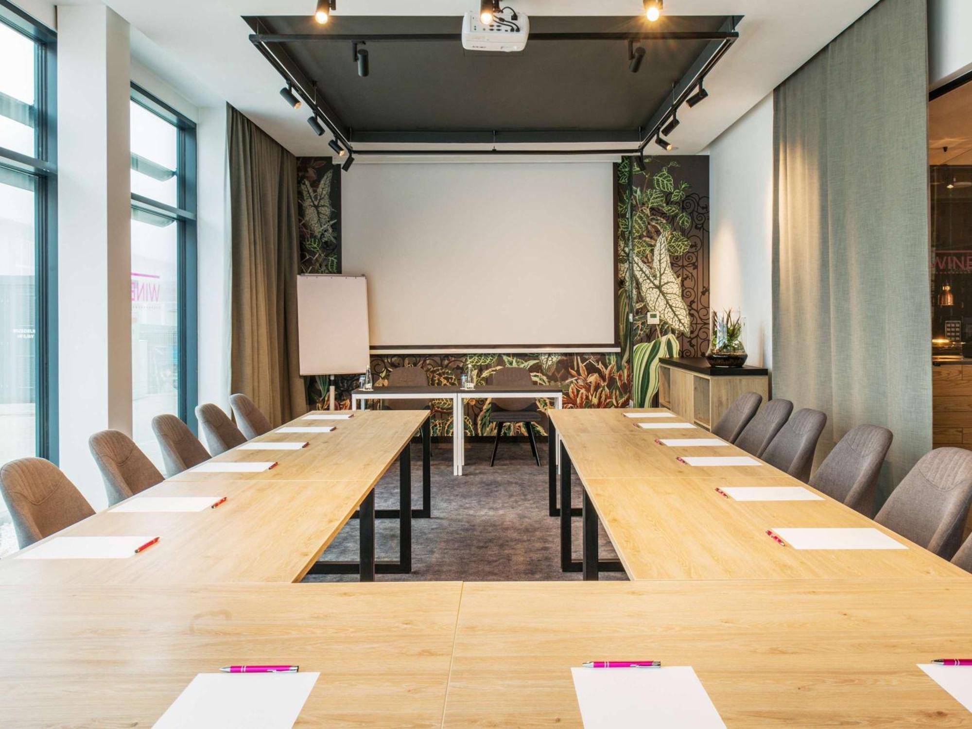 Ibis Styles Krakow East Hotel Bagian luar foto